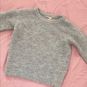 ✨ Girls Gray Sweater Size L (10/12) ✨